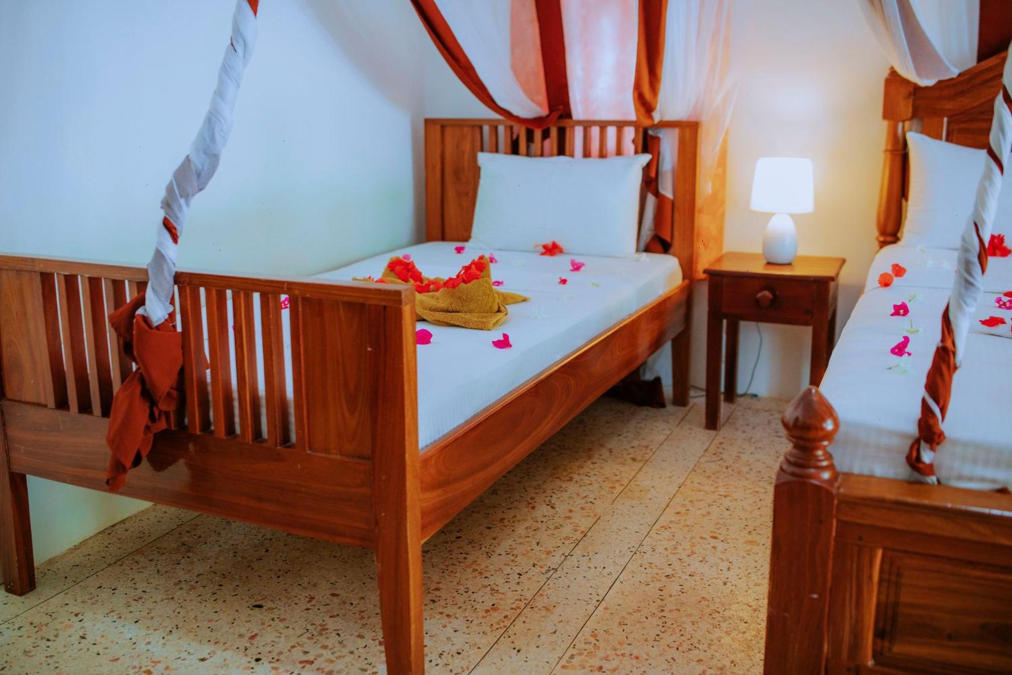 Mambo Ocean Resort Pwani Mchangani Extérieur photo