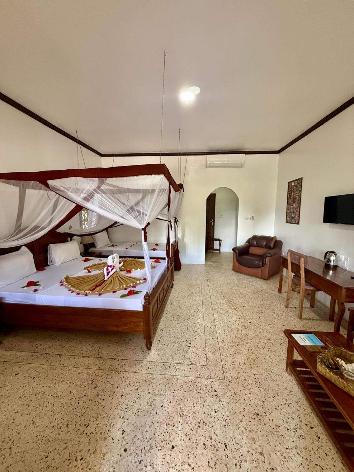 Mambo Ocean Resort Pwani Mchangani Extérieur photo